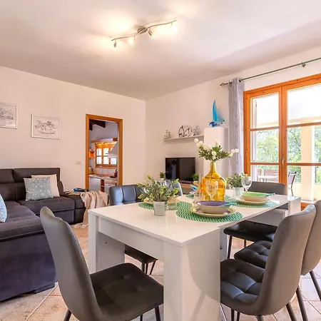 فيلة Sardinia Re - Val