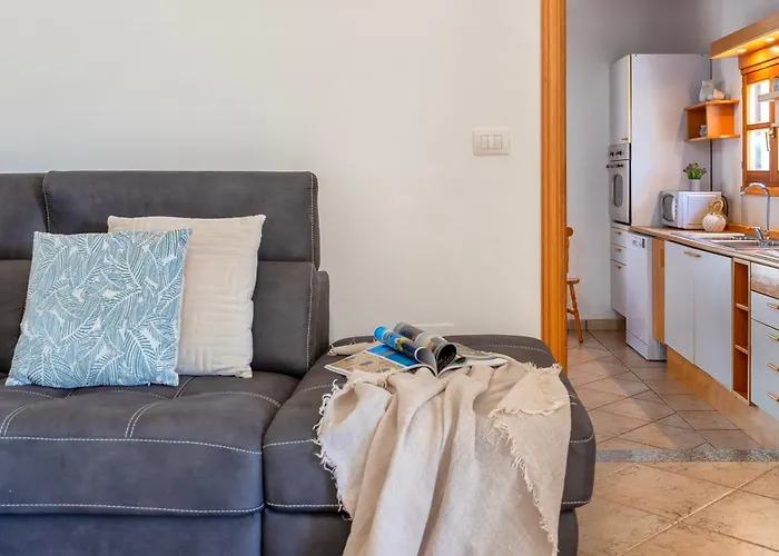 Sardinia Re - Val Villa